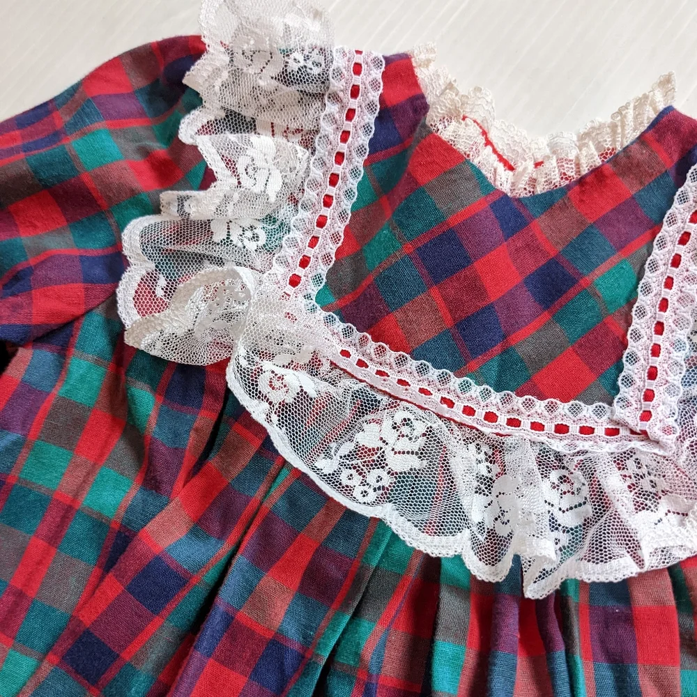 VINTAGE Bryan red plaid ruffles and lace full circle skirt girls dress 2t
